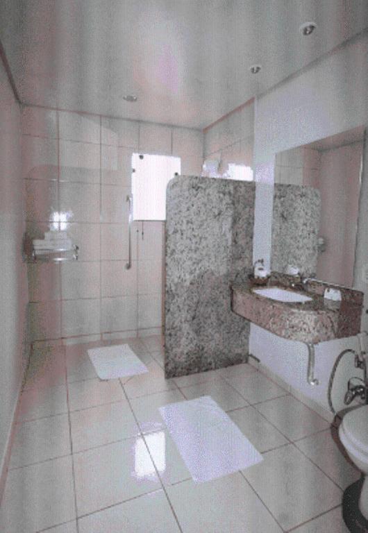 Cristal Executive Hotel Francisco Beltrão Room photo