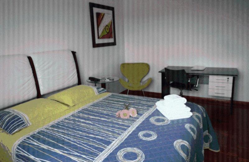Cristal Executive Hotel Francisco Beltrão Room photo