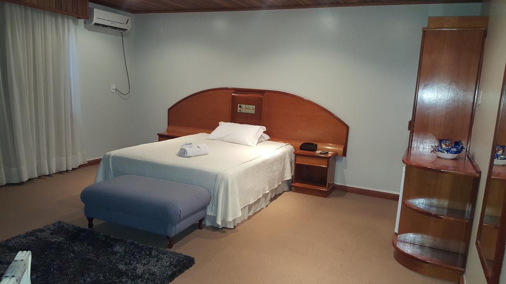 Cristal Executive Hotel Francisco Beltrão Room photo