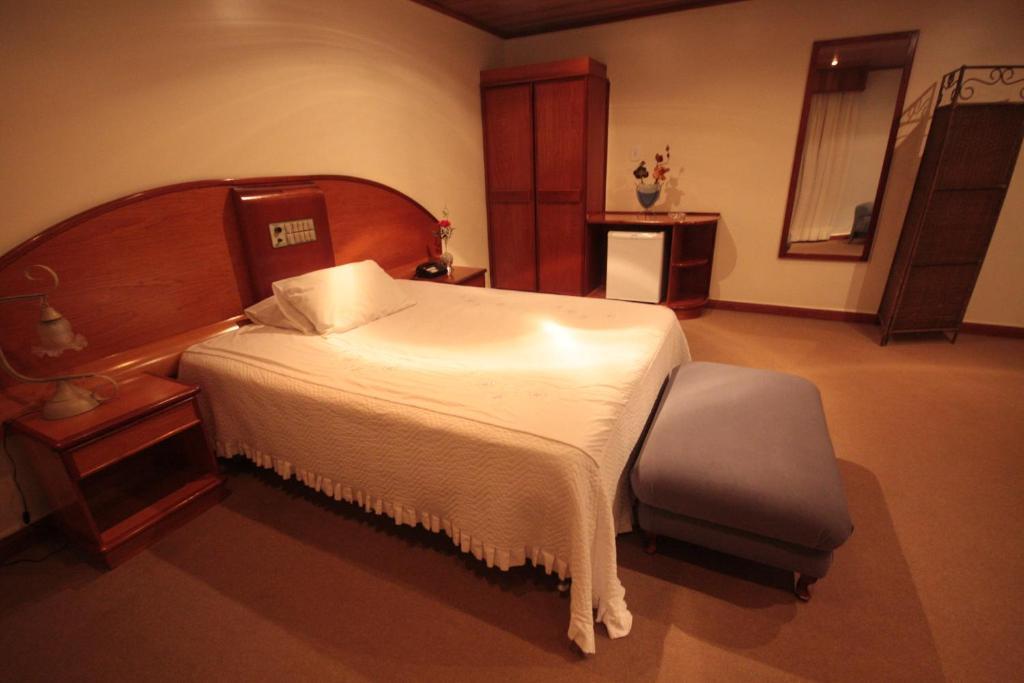 Cristal Executive Hotel Francisco Beltrão Room photo